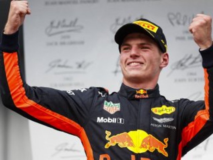 Verstappen imzayı attı