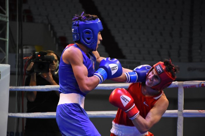 Genç boksör Tuğrulhan Erdemir Avrupa Şampiyonu