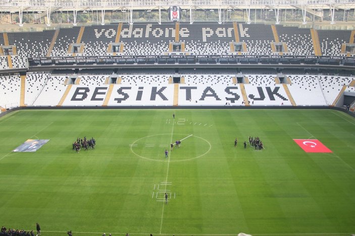 Beşiktaş'ın 10 Kasım koreografisi