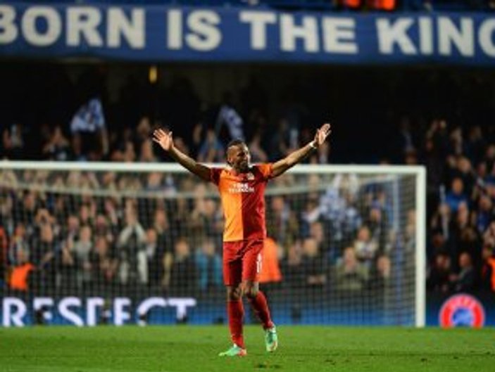 Drogba futbolu bırakacağını açıkladı