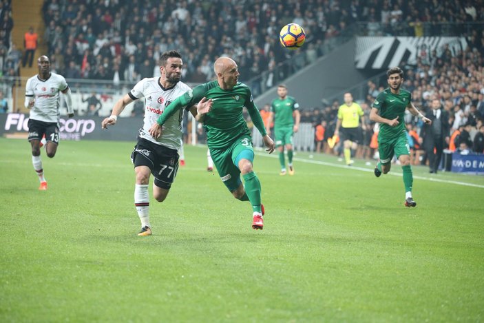 Beşiktaş evinde Akhisarspor'la berabere kaldı