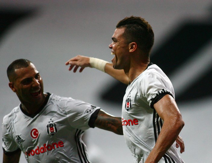 Pepe'nin Beşiktaş'a transferine babasından eleştiri geldi