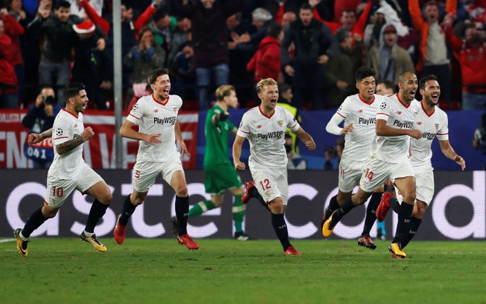Sevilla, Liverpool'a karşı 3-0'dan maçı çevirdi