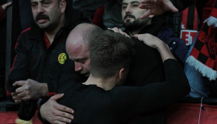 Eskişehirspor'da yönetim protesto edildi