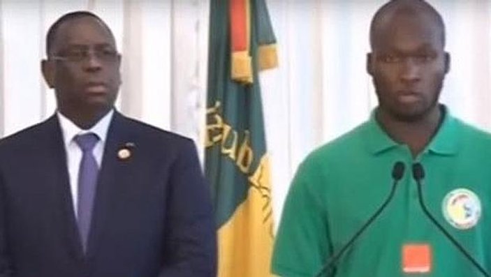 Sow, Senegal Başkanı'ndan arsa istedi