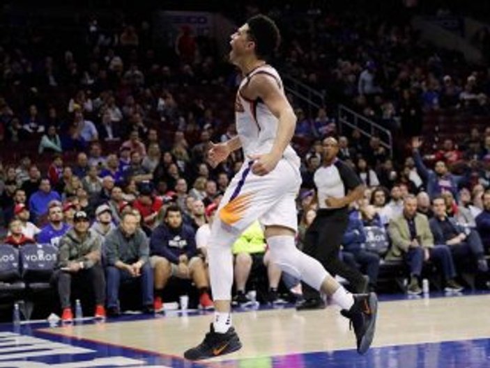 Phoenix'i Devin Booker taşıdı