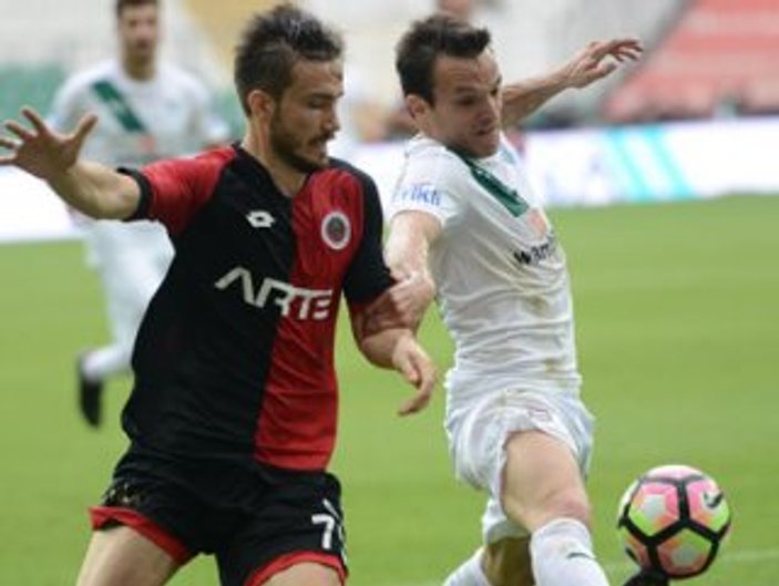 Bursaspor sahasında Gençlerbirliği'ne karşı üstün