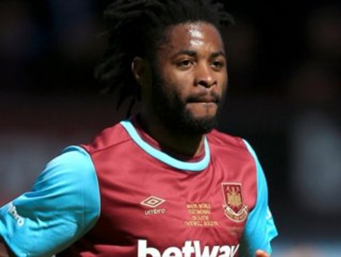 Göztepe Alex Song'u devre arasında bitirecek