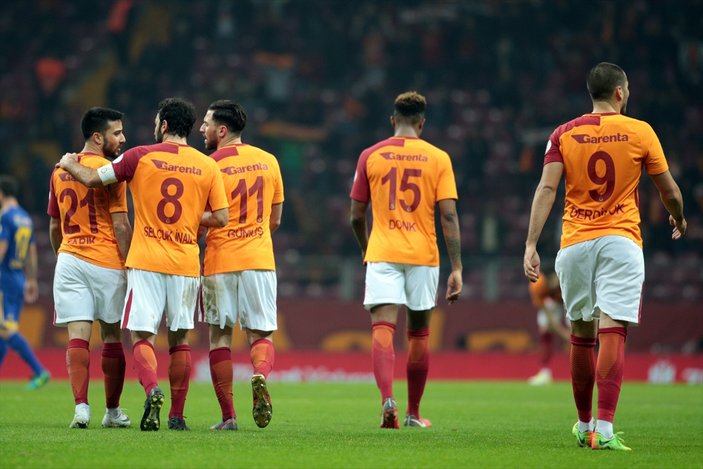 Galatasaray kupada Bucaspor'u 3 golle geçti