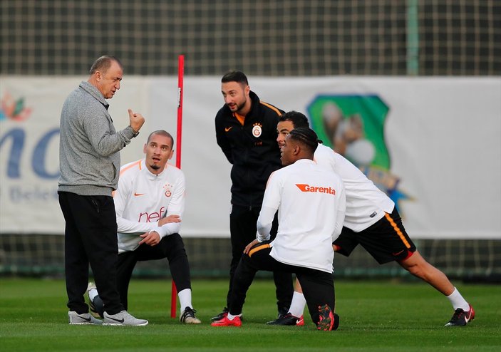 Lucescu Galatasaray'ın Antalya kampında