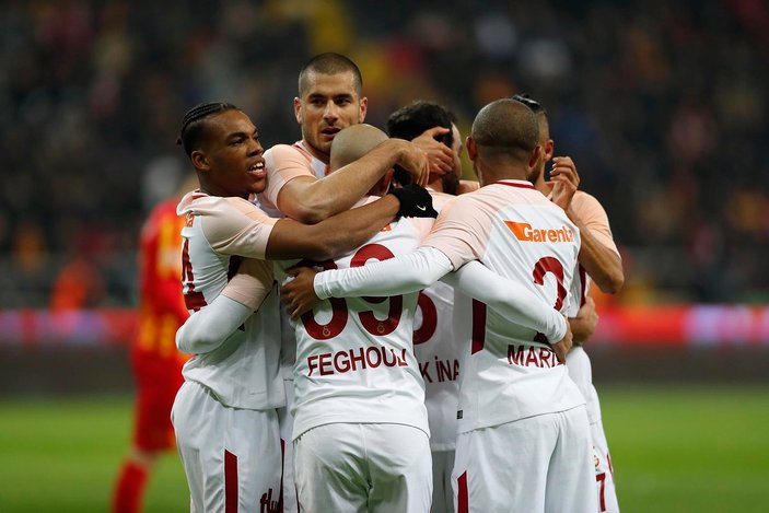Galatasaray Kayseri'de 3 golle kazandı