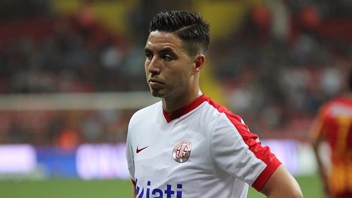 Antalyaspor Nasri'nin sözleşmesini feshediyor