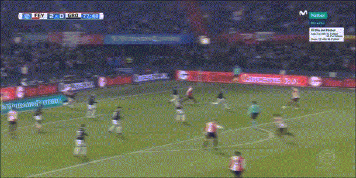 Van Persie'nin Feyenoord'daki ilk golü