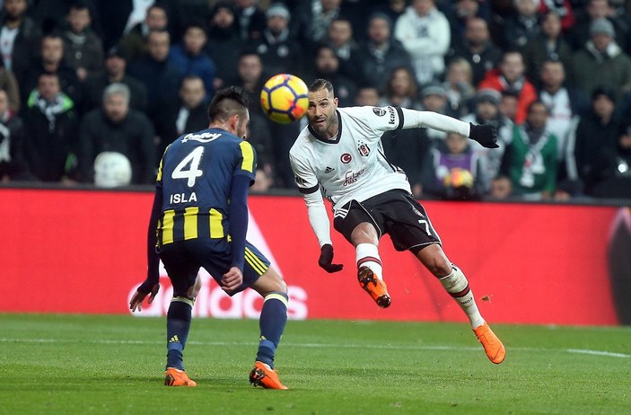 Fenerbahçe defansı Quaresma'yı durduramadı