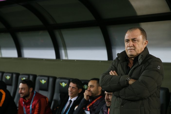 Fatih Terim: Ümit Davala saha kenarına alışsın