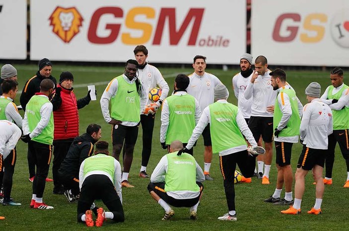 Fatih Terim, Mariano ve Feghouli'yi derbiye saklayacak