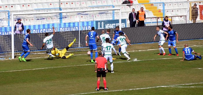 9 gollü maçta kazanan Erzurumspor oldu