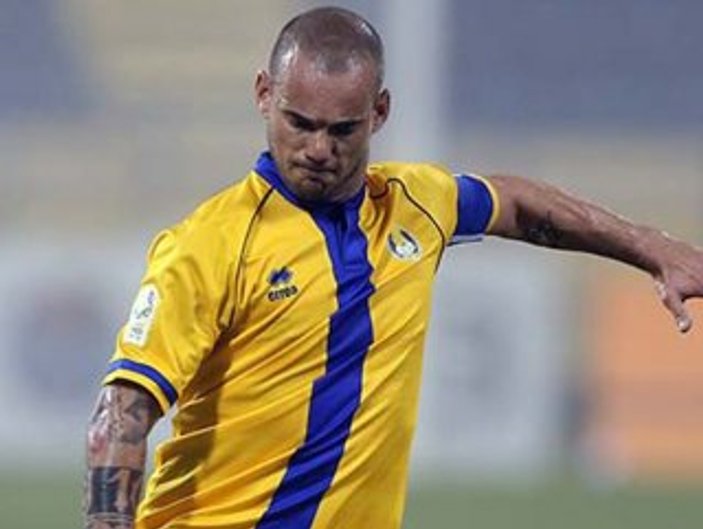 Sneijder: Katar'da kalmak istiyorum