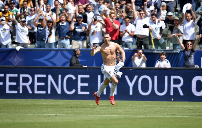 Ibrahimovic ABD'deki ilk maçında 2 gol attı