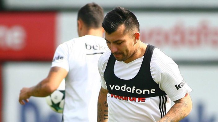 Beşiktaş'ta sakat ve cezalı futbolcular