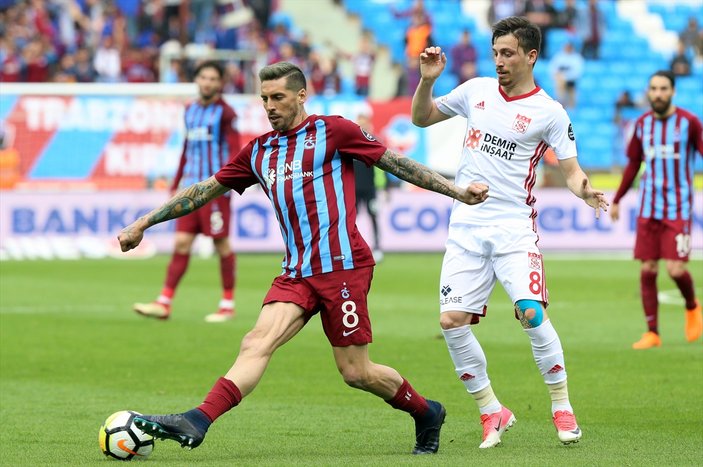 Trabzonspor, evinde Sivas'a yenildi
