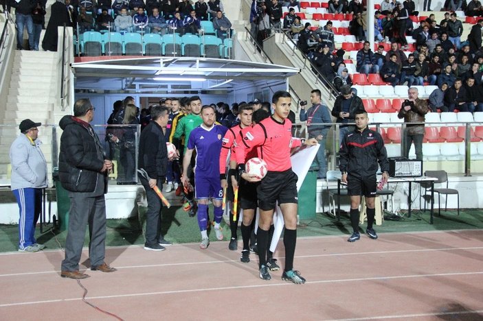 Karaman’da ilk kez gece maçı oynandı