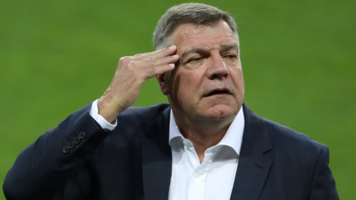 Sam Allardyce kovuldu