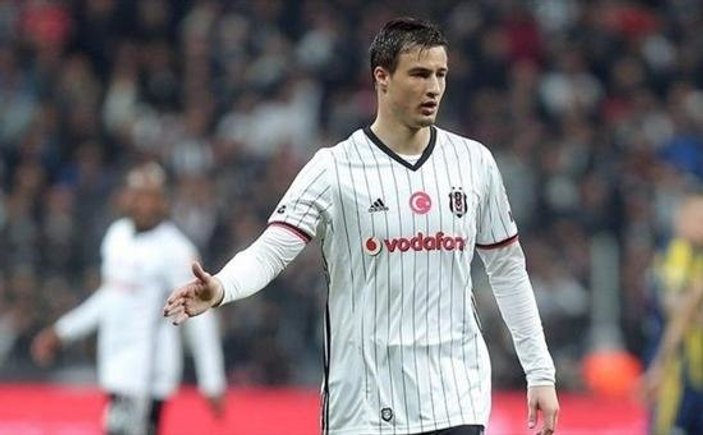 Mitrovic, Beşiktaş'a geri dönüyor
