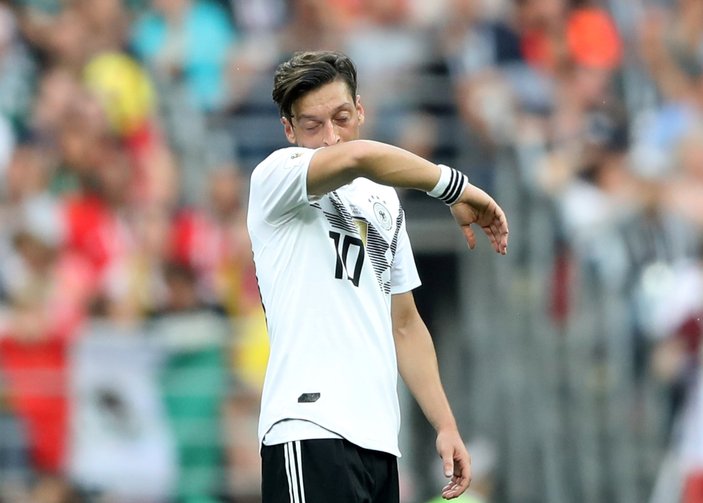 Mesut Özil: Elenmek beni çok yaraladı