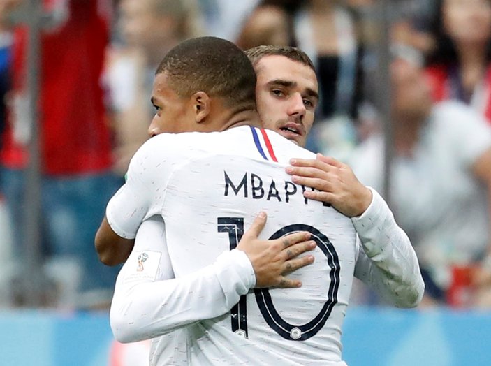 Fransa, Uruguay'ı eleyip yarı finale çıktı
