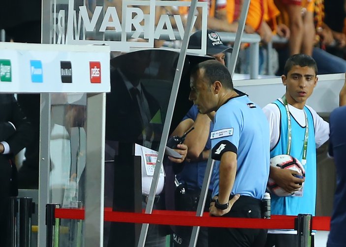 Cüneyt Çakır Süper Kupa maçındaki kararı hakkında konuştu