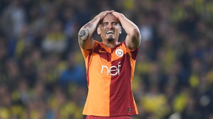 Maicon Galatasaray'da kaldı