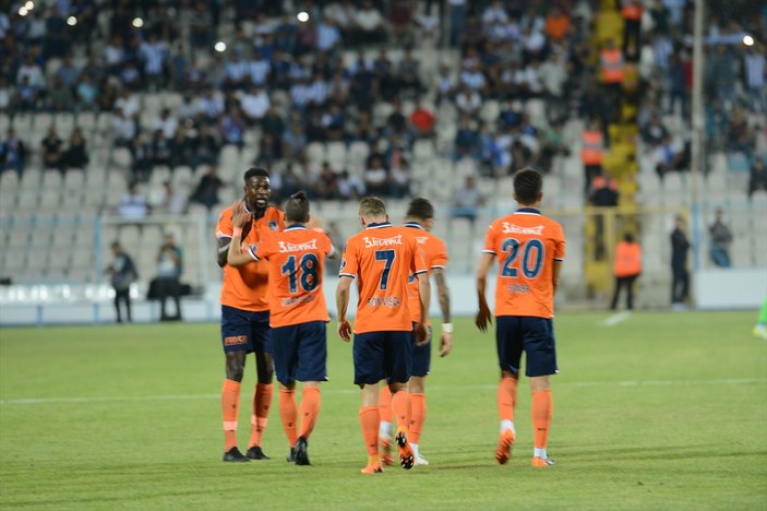 Başakşehir, Erzurum'da tek golle kazandı