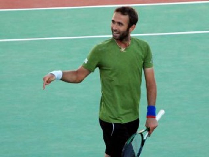 Marsel İlhan, tenisi bıraktı iddialarını yalanladı