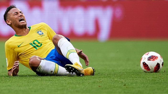 Brezilya'nın kaptanı yeniden Neymar