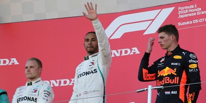Hamilton adım adım şampiyonluğa