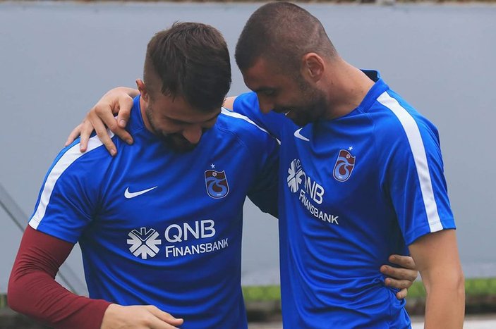 Trabzonspor'da Onur Kıvrak ve Burak Yılmaz kadro dışı