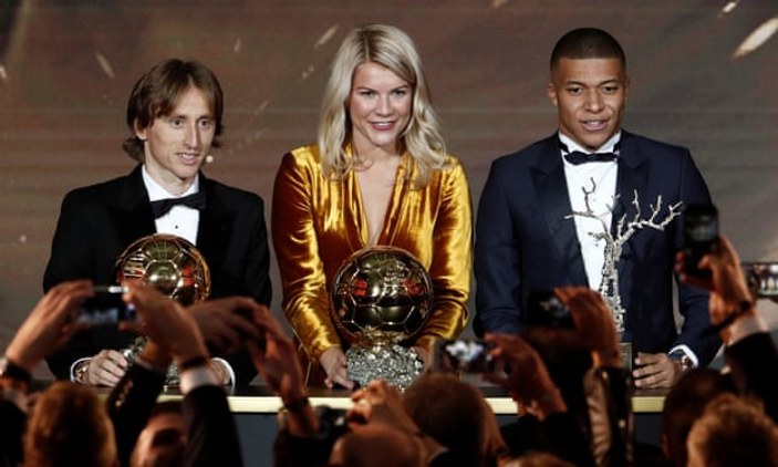 Altın Top ödülü Modric'e verildi