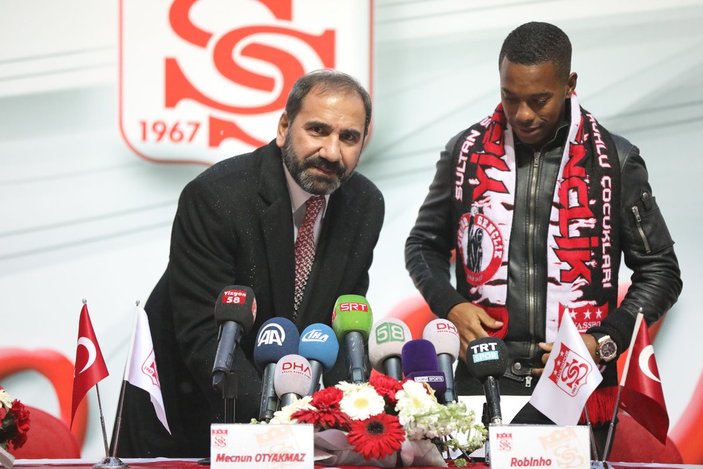 Sivasspor, Robinho'yla sözleşme uzatmak istiyor