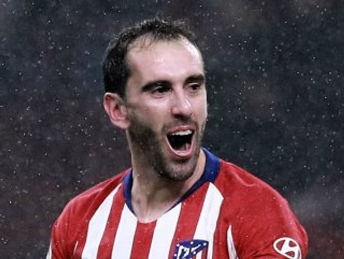 Atletico'da Godin'in geleceği tartışılıyor