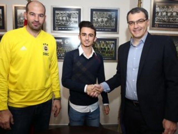 Fenerbahçe Kudret Oben'le profesyonel sözleşme imzalandı