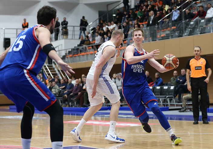 Anadolu Efes Avrupa Ligi'nde Zalgiris'i yendi