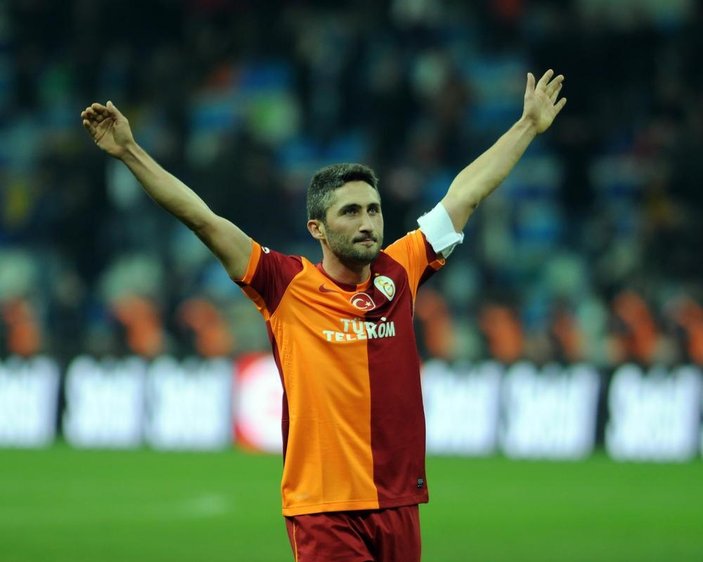 Sabri Sarıoğlu futbola geri dönüyor