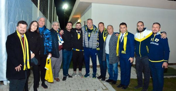 Fenerbahçe'ye baklavalı moral