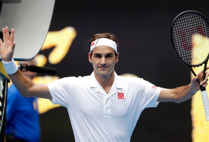 Federer rahat kazandı