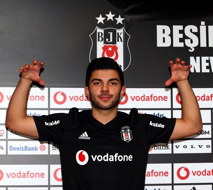Muhayer Oktay resmen Beşiktaş'ta