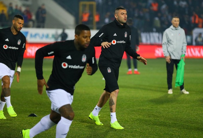 Beşiktaş taraftarından Burak Yılmaz'a tepki