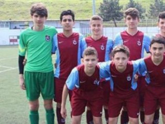 Trabzonspor, 16 yaşındaki kaleciyi profesyonel yaptı