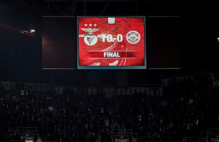 Galatasaray'ın rakibi Benfica'dan 10 gollü galibiyet