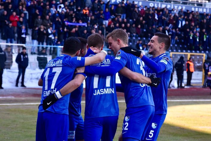 6 gollü maçta kazanan Erzurumspor oldu